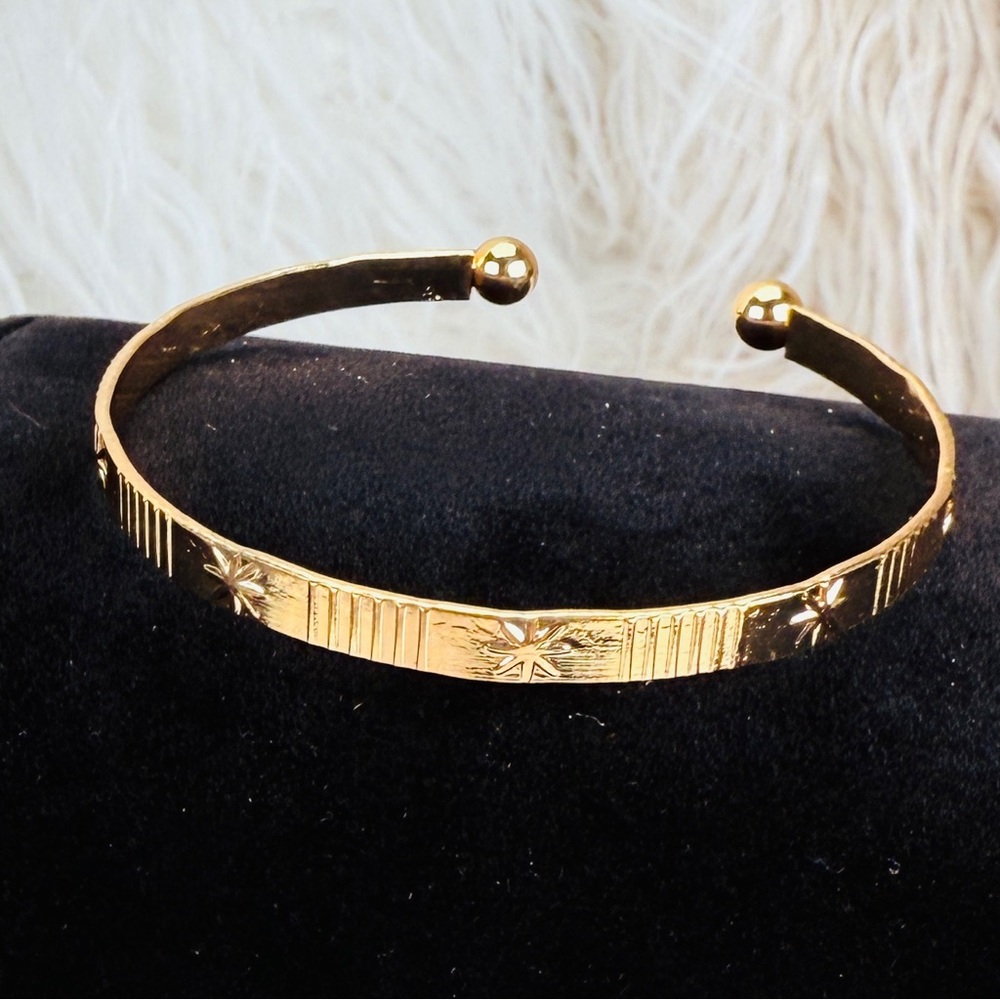 Goldtone Star Bangle Stackable Cuff Bracelet - image 7